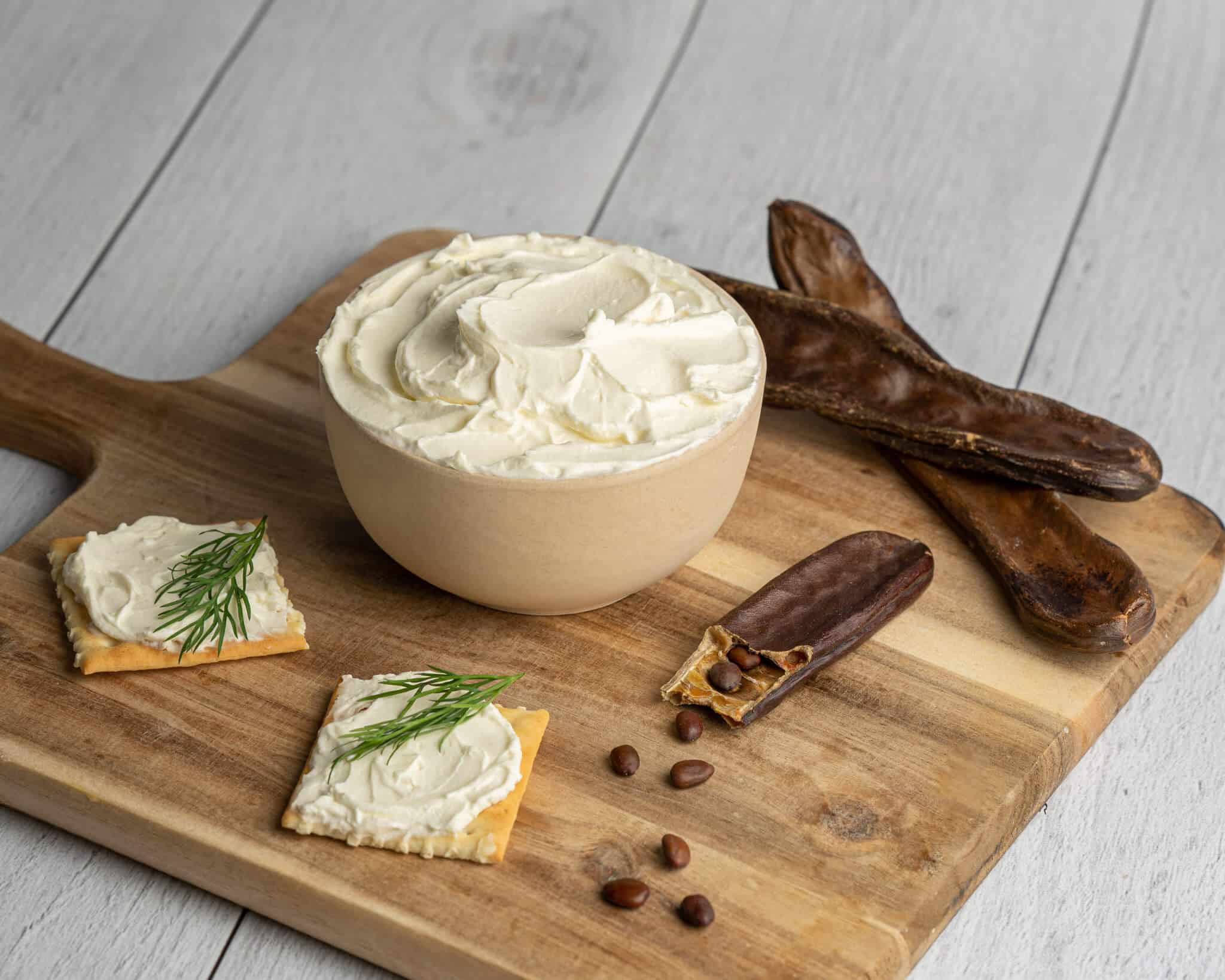 From carob tree cultivation to locust bean gum manufacture